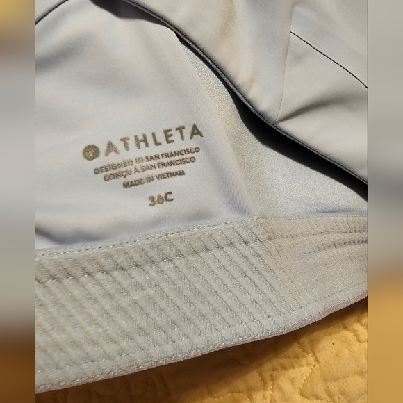 Athleta Light Blue Advance Sports Bra 36C EUC - Picture 5 of 8